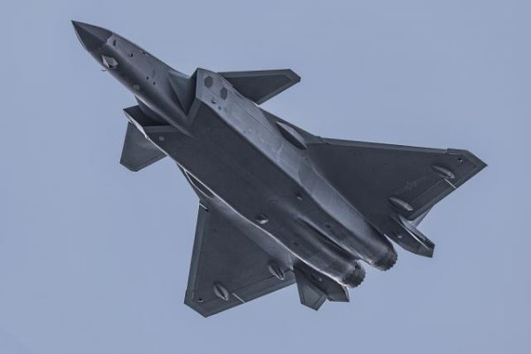 配资盘 印军王牌飞行员发出绝望警告，中国六代机突破喜马拉雅屏障，印空军差距拉大